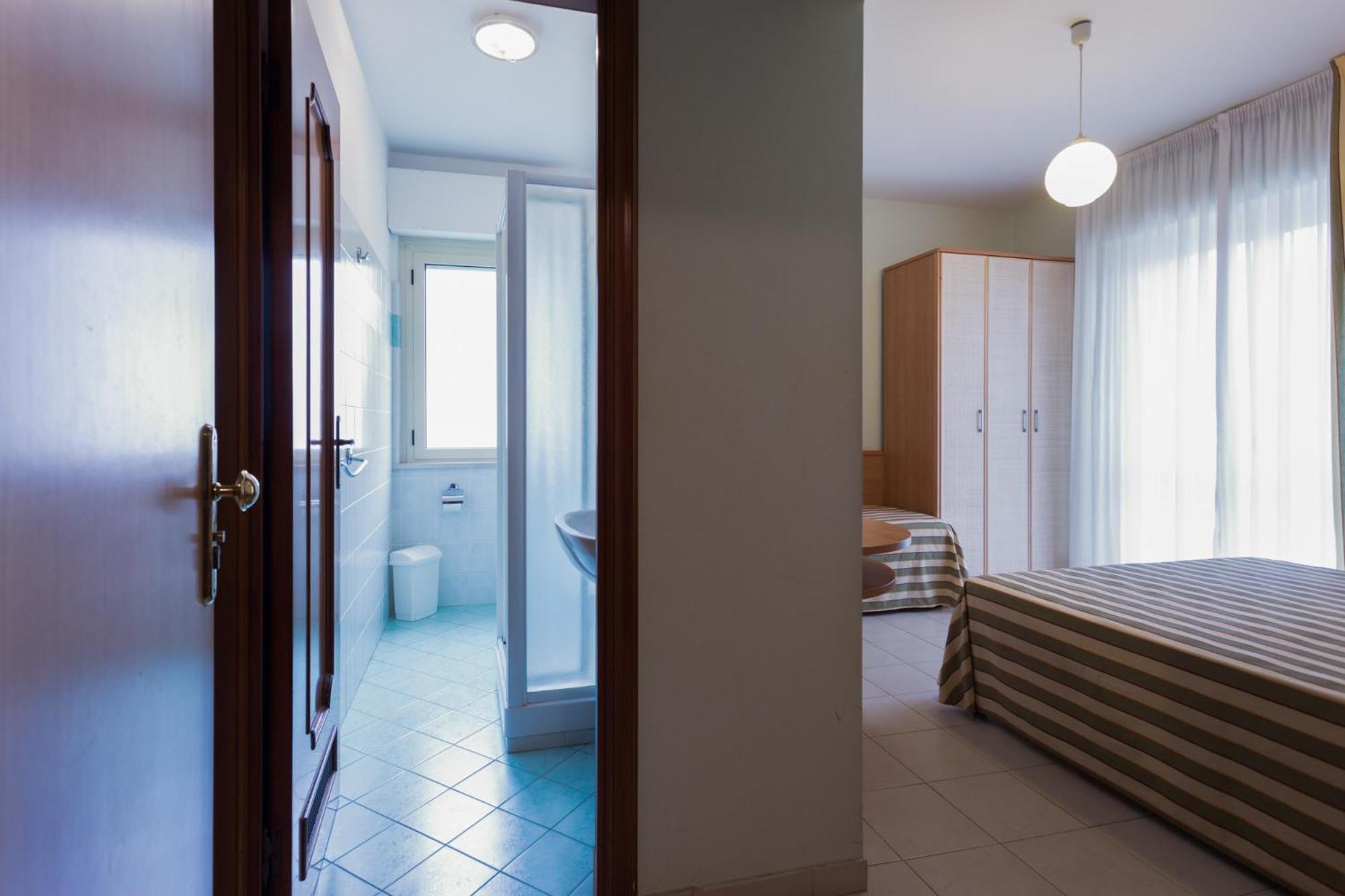 Hotel Jollino Pineto Kültér fotó